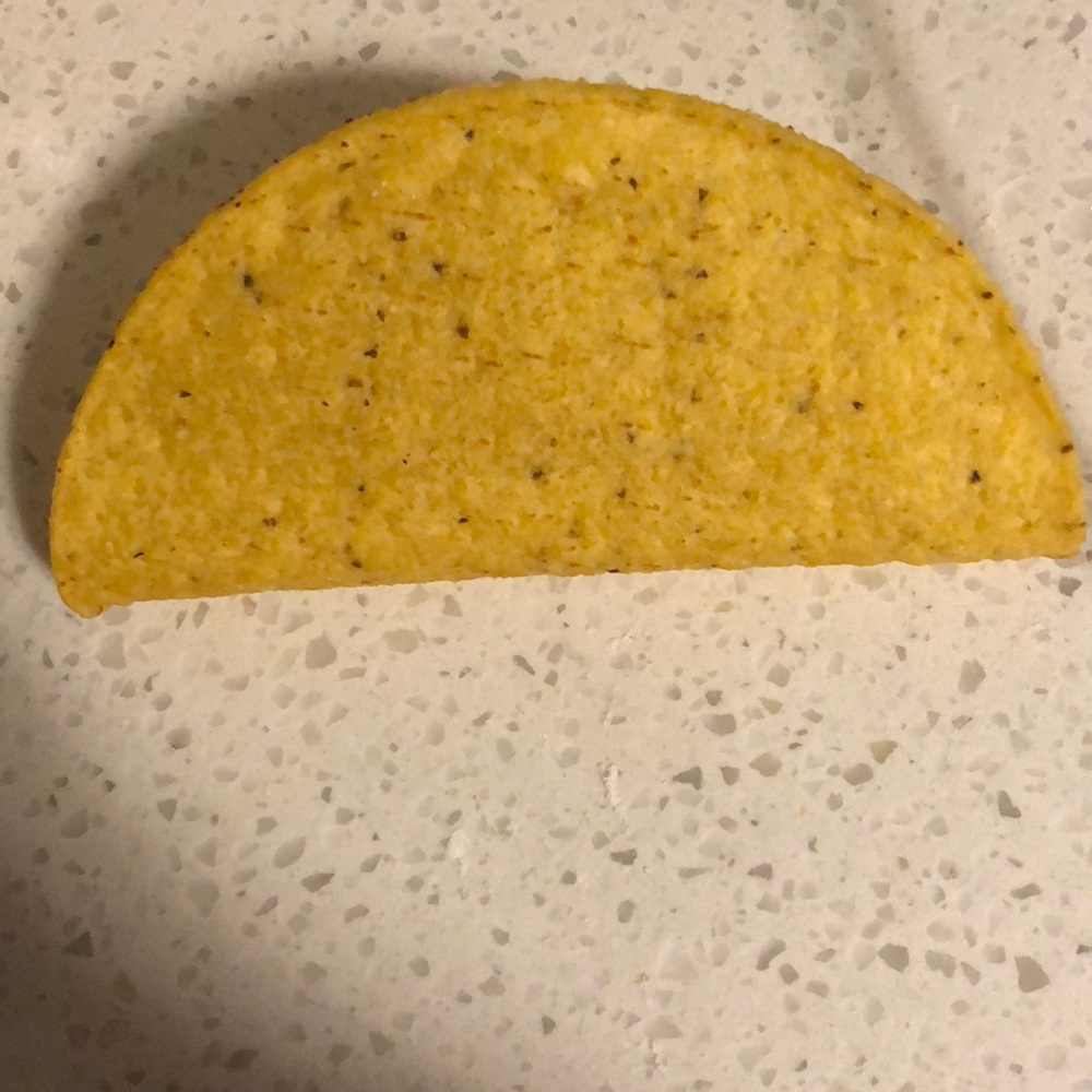 taco shell in great condition